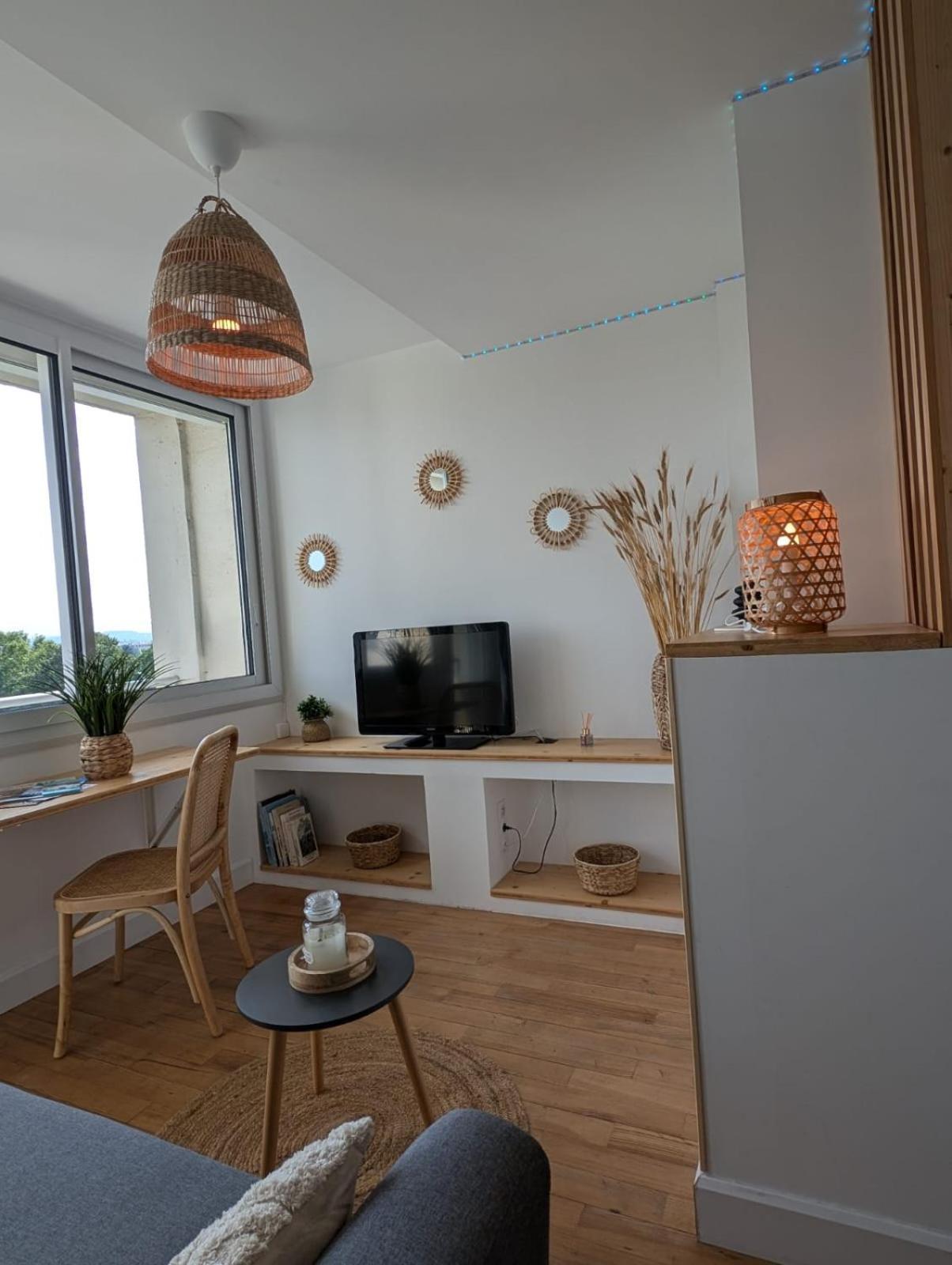 Studio De Charme Cosy Centre-Ville Tarbes Exteriör bild